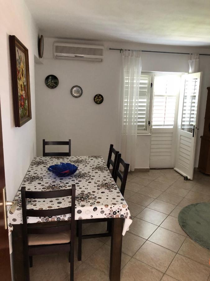 Apartmani Area Doma Trogir Ngoại thất bức ảnh
